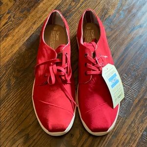 Tom’s Red Paseos Size 13